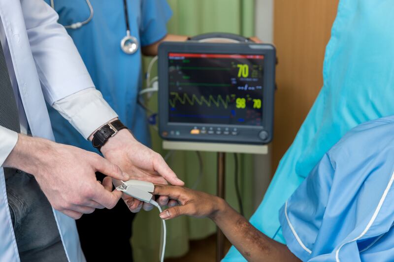 Centros de salud en Azuay refuerzan atención por el feriado de Año Nuevo.