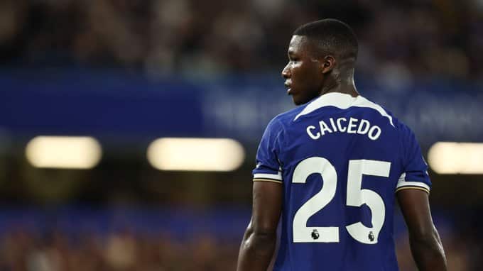 Moisés Caicedo con el Chelsea