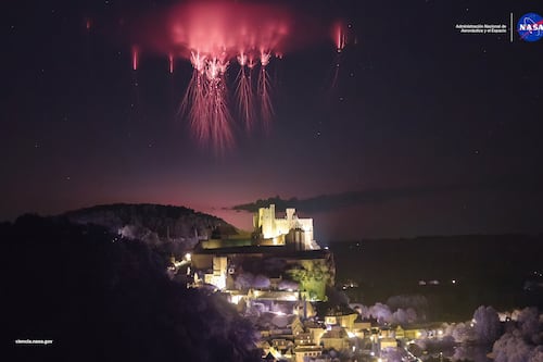 NASA confirma que existen los duendes rojos, la impactante imagen en Francia
