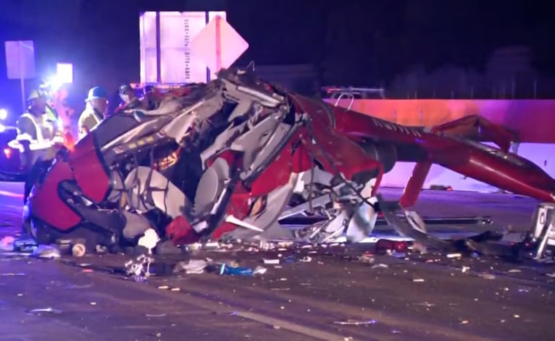 Caída de helicóptero médico en autopista de Sacramento: