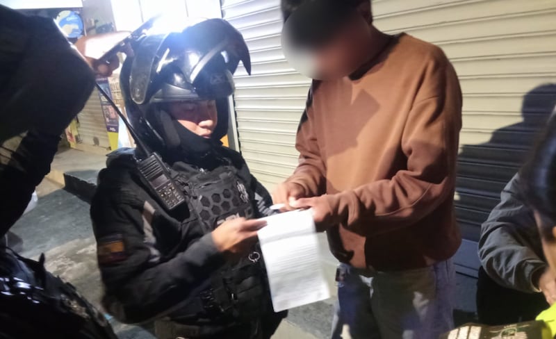 En Quito, más de 400 ciudadanos infringieron la Ley Seca hasta el inicio de la jornada electoral