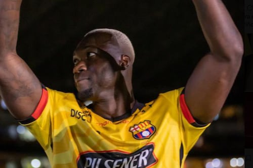 Felipe Caicedo se retira del fútbol y lanza mensaje a Antonio Álvarez