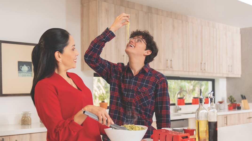 Celebra el Día de la Pasta con Santorino
