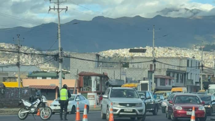 Cierre de vías en el norte de Quito