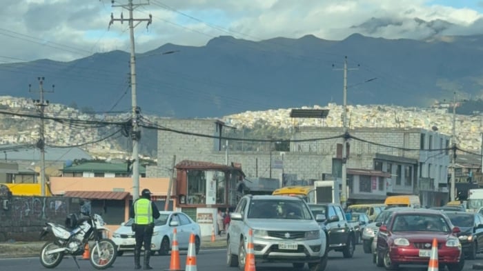 Cierre de vías en el norte de Quito