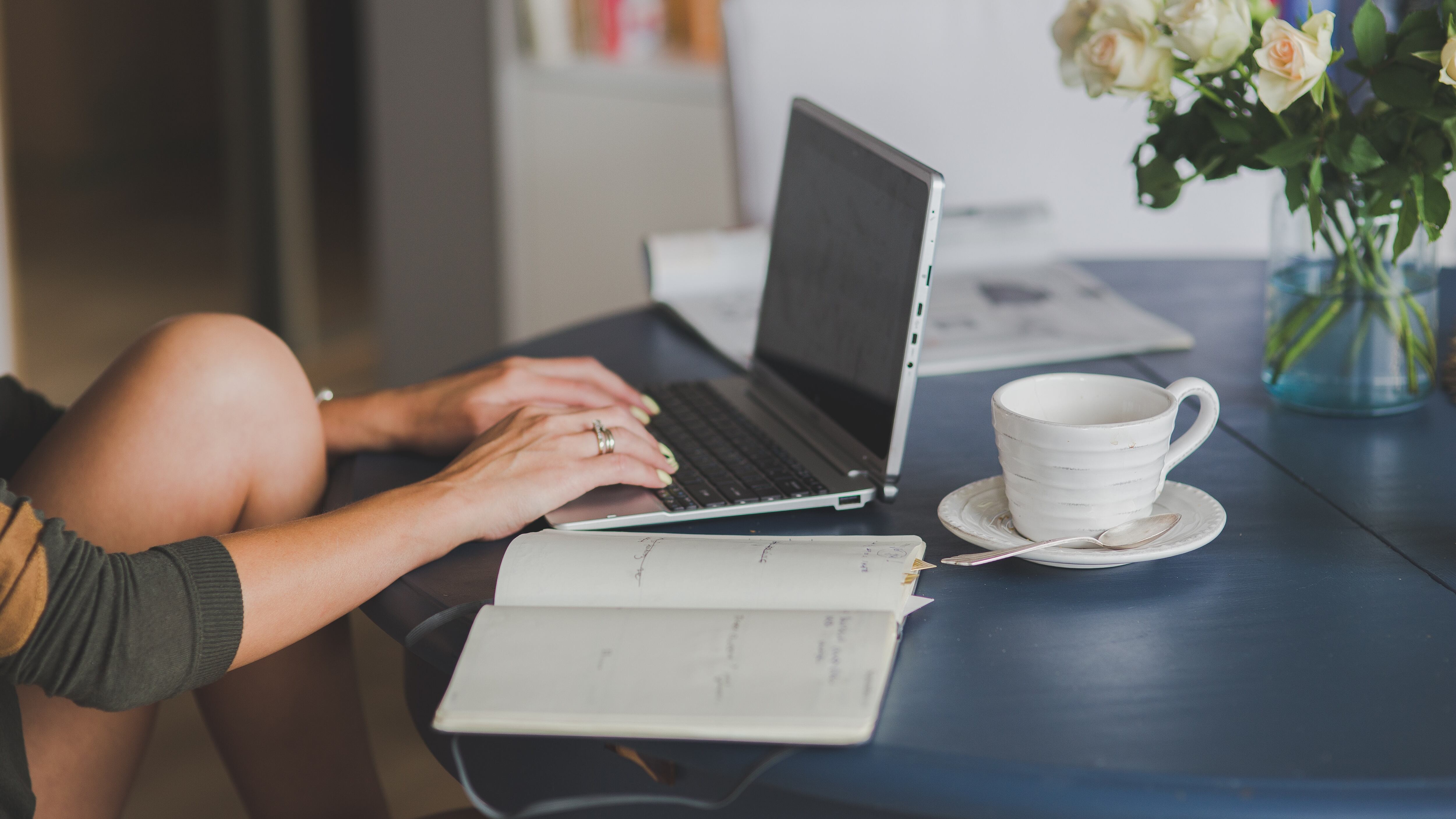 Puedes ganar 15 USD la hora desde la comodidad de tu casa.