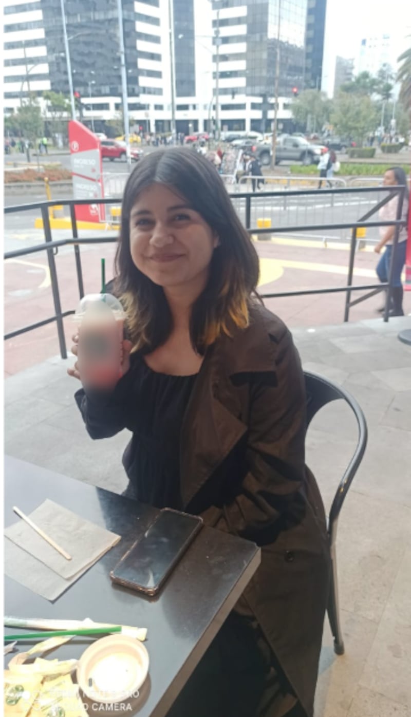 Nathaly Mafla dejó su celular a un amigo y desapareció tras ingresar al baño de su universidad en Quito. Foto: Cortesía de la familia de Nathaly a Metro Ecuador