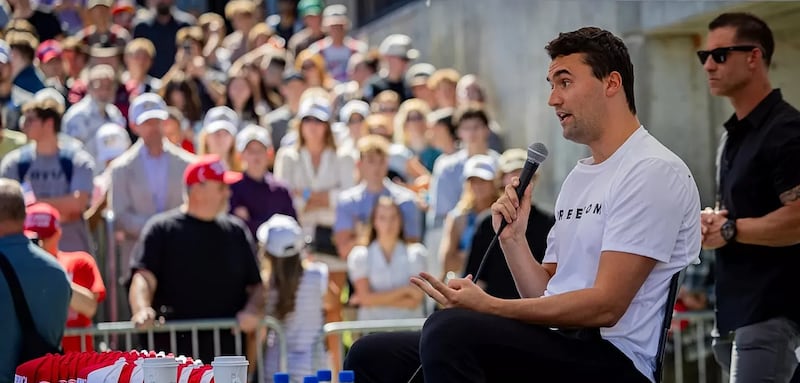 Recibió un balazo en el cuello durante un evento en la Universidad del Valle de Utah. (Foto: Redes sociales)