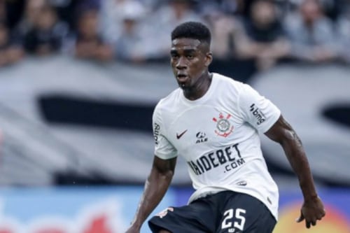 ¡Elogios para Félix Torres! El ecuatoriano debutó e impuso condiciones en Brasil