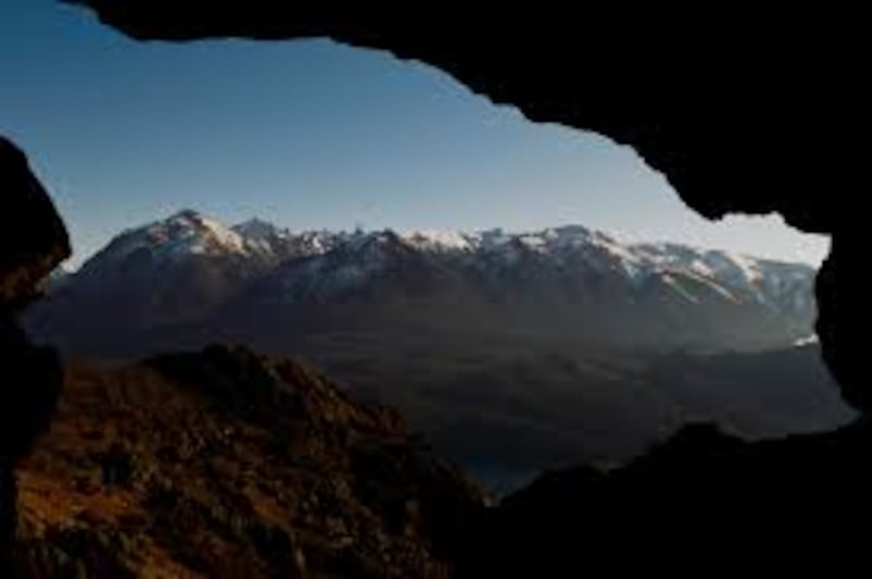 bebé cae montaña en Bariloche