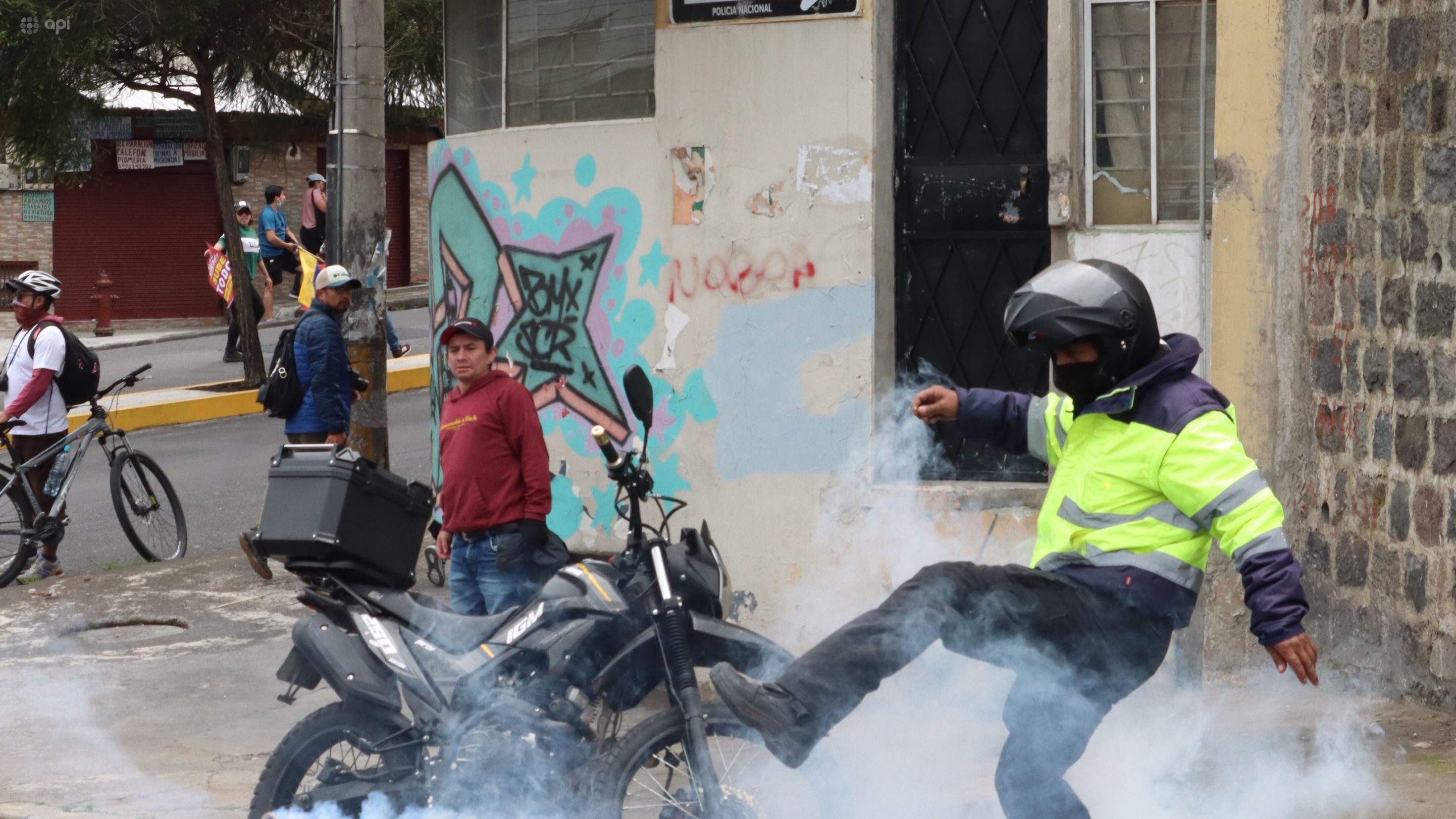 UIO MARCHA MOVIMIENTOS SOCIALES