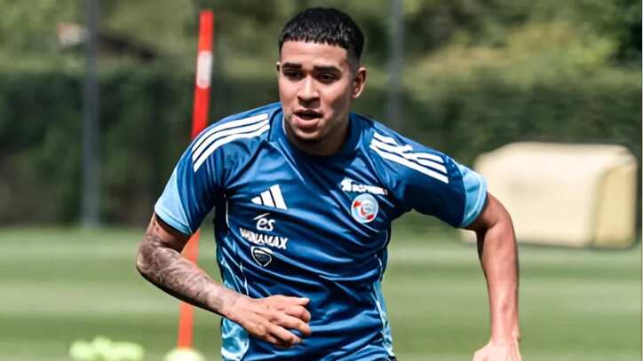 Kendry Páez, jugador del Estrasburgo, trabaja en la pretemporada con miras a la Ligue 1 y la Conference League.