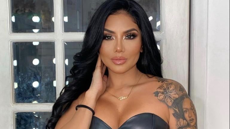 Verónica Saltos, presentadora de farándula