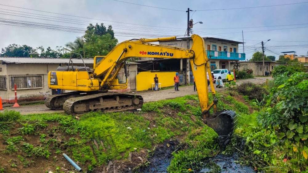 Parte de los trabajos del plan preinvernal fue la limpieza del canal de El Limonal.
