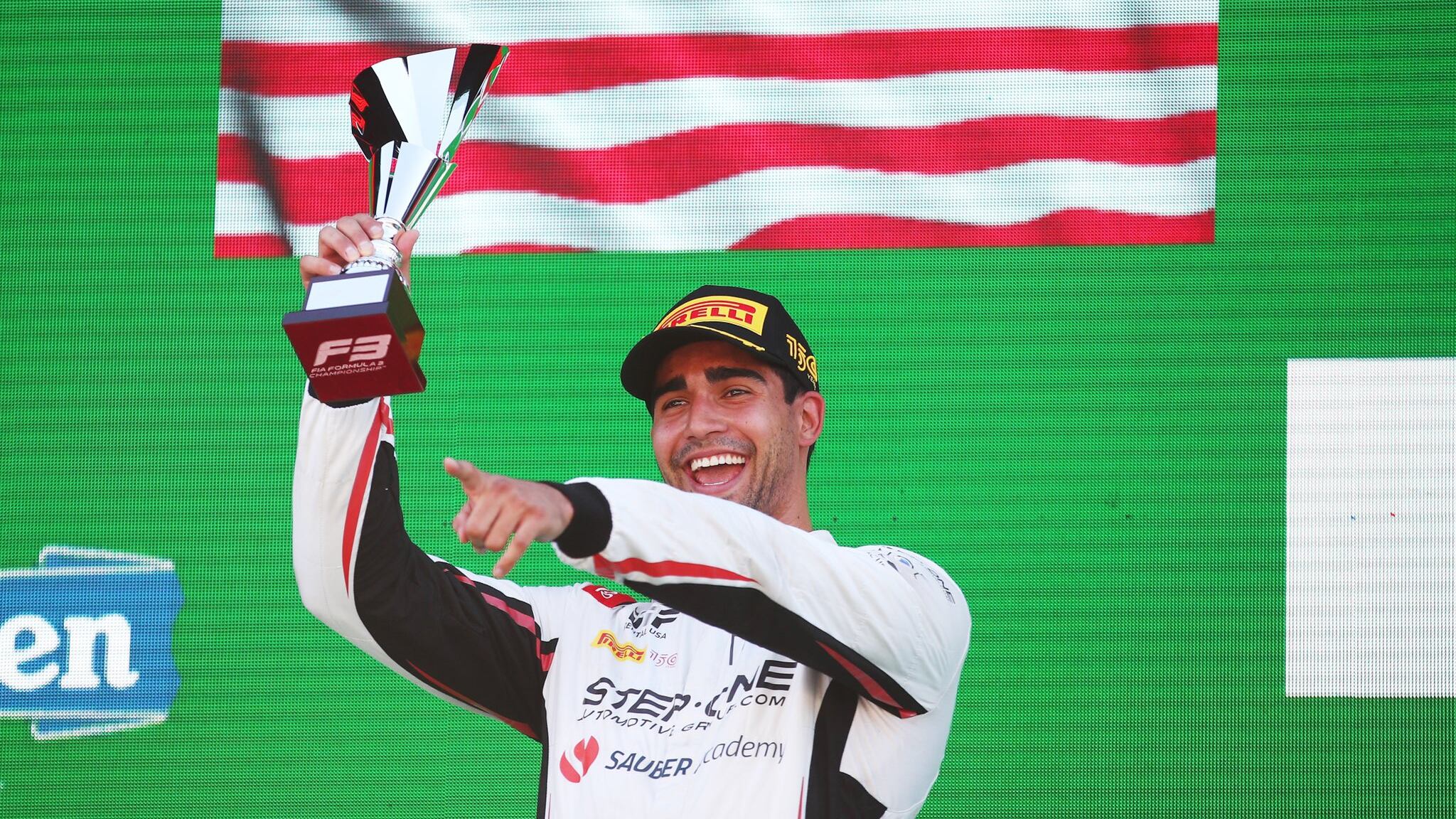 El piloto ecuatoriano consiguió el segundo lugar.