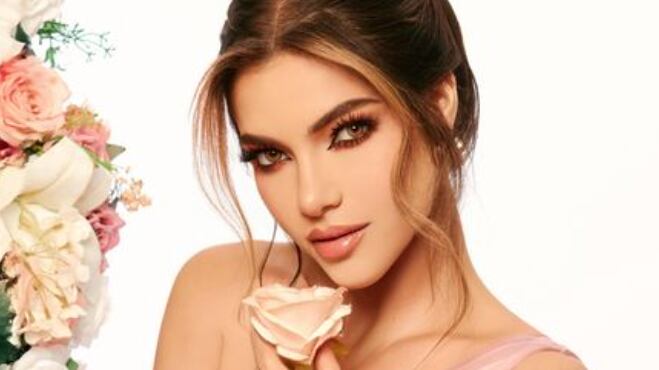 Candidata a Miss Universo, Mara Topic