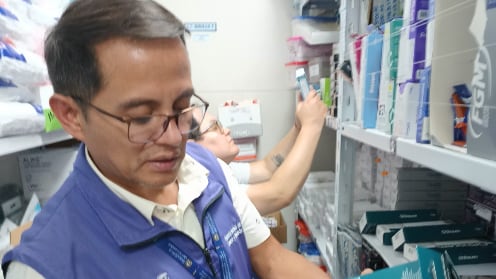 Autoridad sanitaria retiró más de 4.600 insumos médicos sin registro, entre ellos bisturíes y fórceps pediátricos.