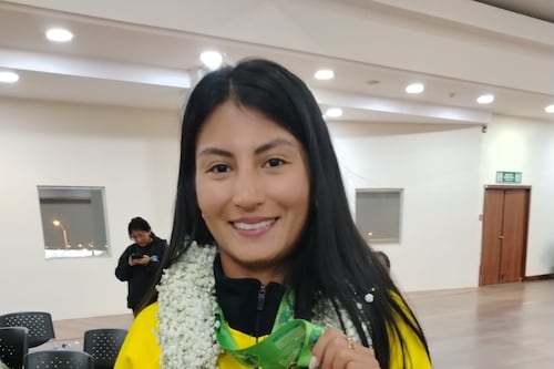 Paula Torres regresa a Cuenca tras conquistar el oro en el Mundial de Marcha