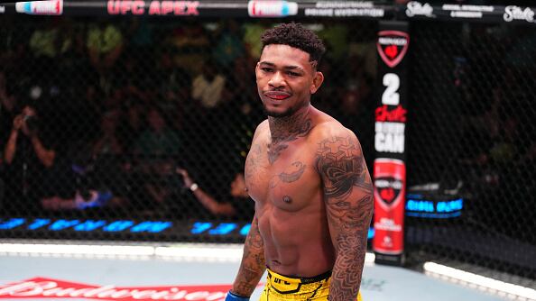 Michael Morales peleará en mayo.