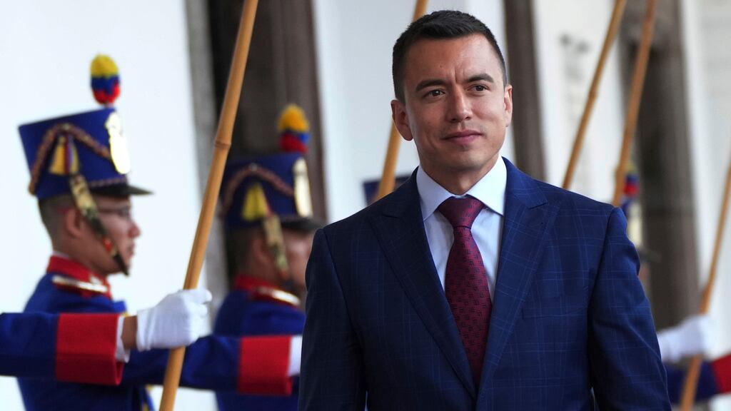 Restricciones vehiculares en el Centro Histórico de Quito por entrega de credencial al binomio presidencial.