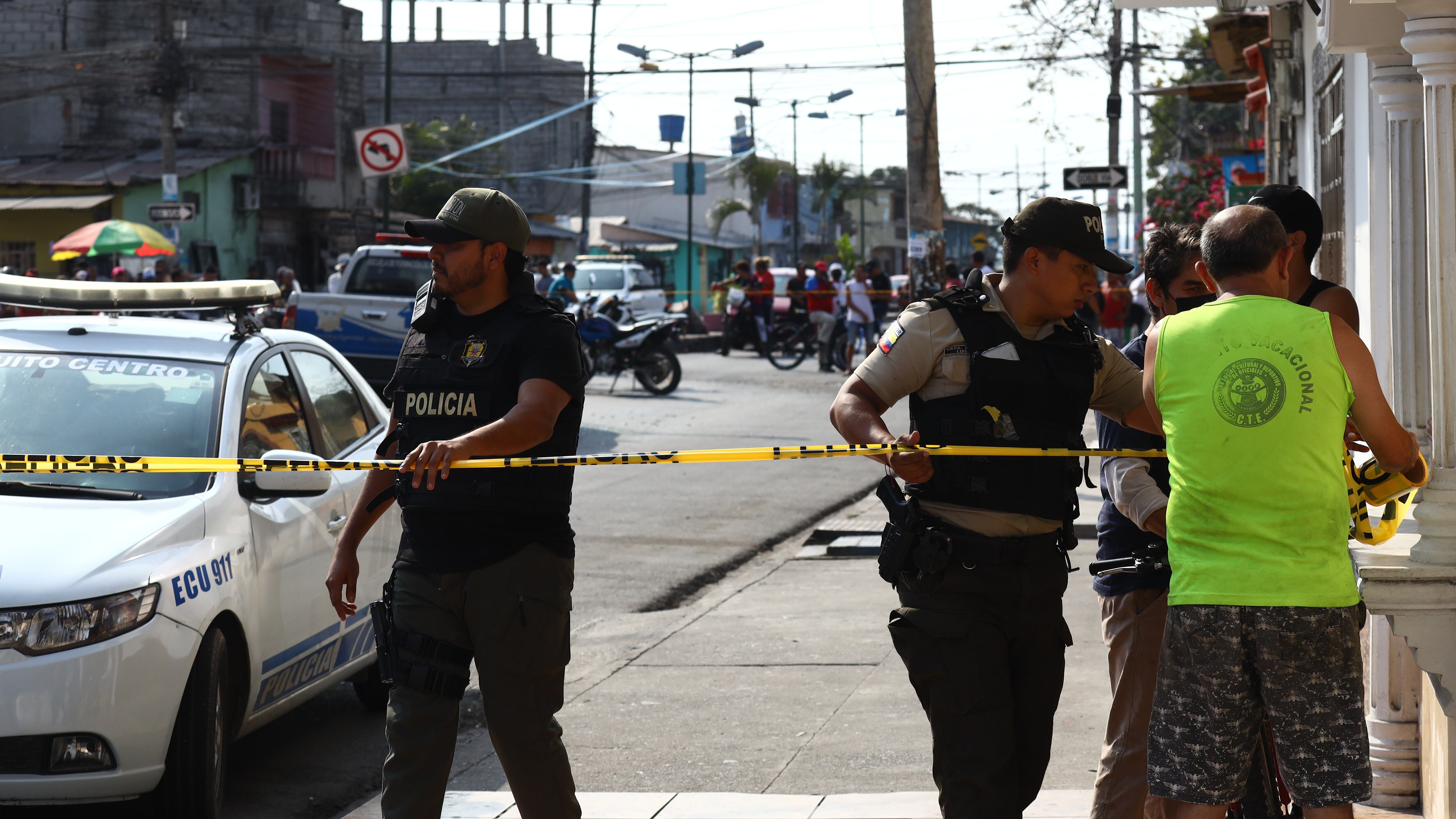 En el sector de la Maria Piedad en el Centro del cantón Durán, dos miembros de la Policia Nacional fueron asesinados.