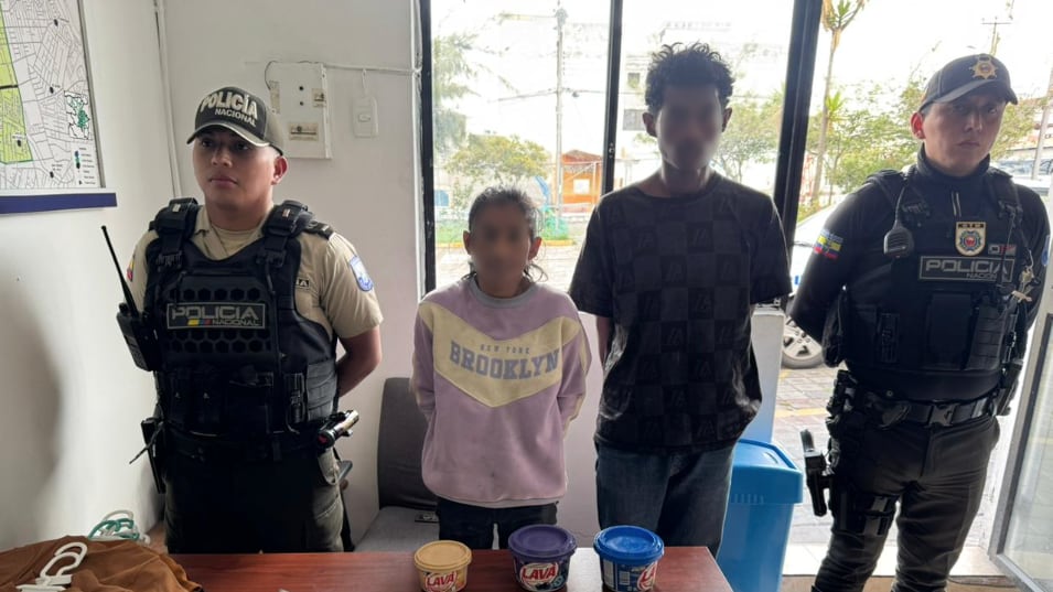 En pleno feriado, sujetos intentaron robar tienda de ropa en el norte de Quito