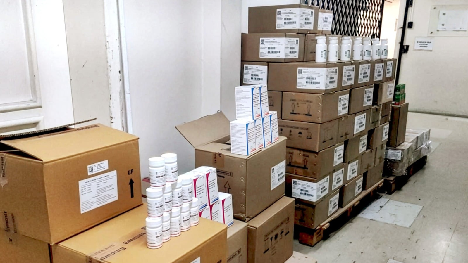 IESS fortalece el abastecimiento de medicamentos con compra centralizada y adquisición de antirretrovirales