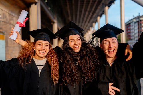 ¿Cómo postular a las becas para ecuatorianos en Marruecos?