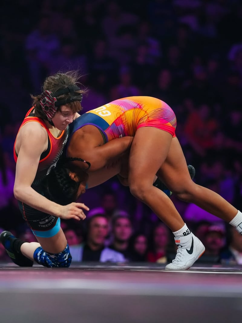 La “tigra” Lucía Yépez cada vez más cerca de la UFC, triunfó en RAF