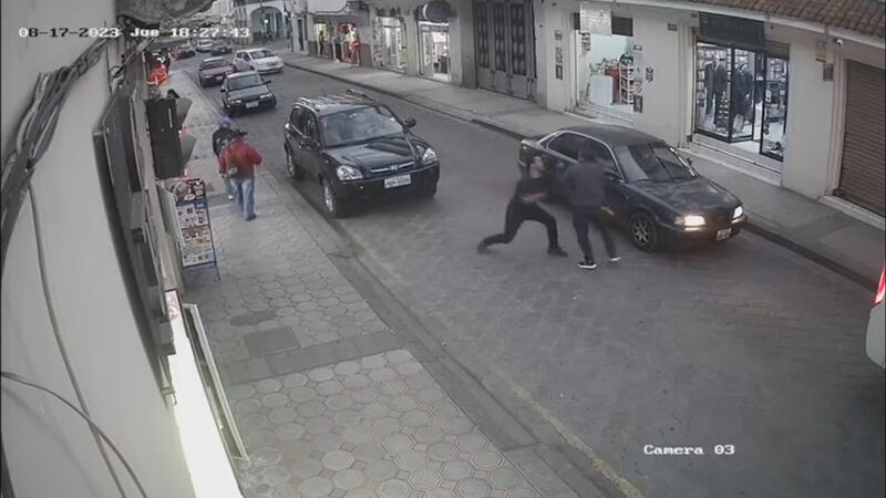 Hombre fue apuñalado en Cuenca