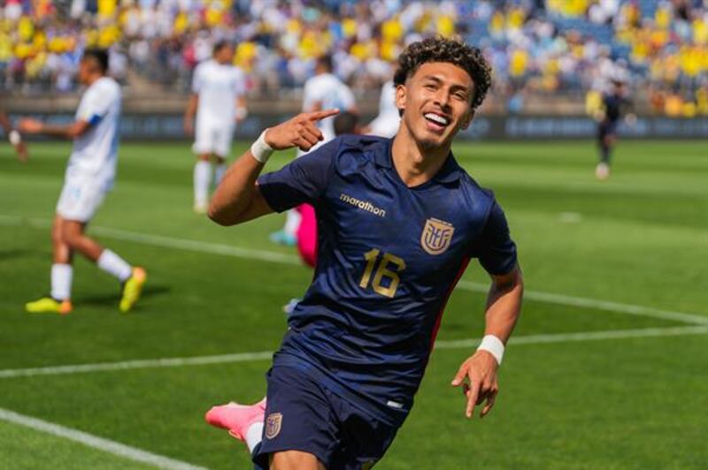 Jeremy Sarmiento con la Selección de Ecuador - La Tri
