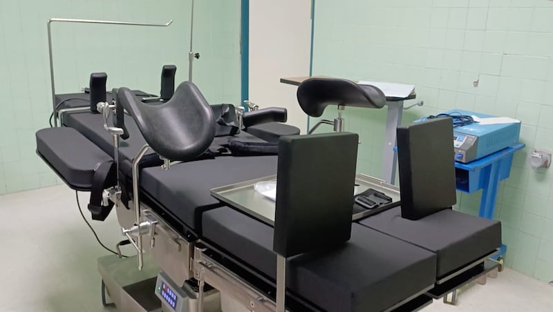 Gobierno fortalece atención médica en Ambato con nuevos equipos quirúrgicos