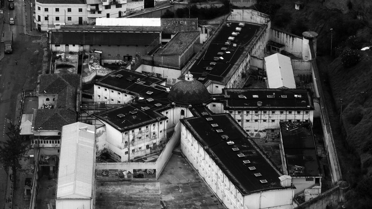 Ciudadanos escucharon gritos de auxilio al interior del expenal García Moreno en Quito