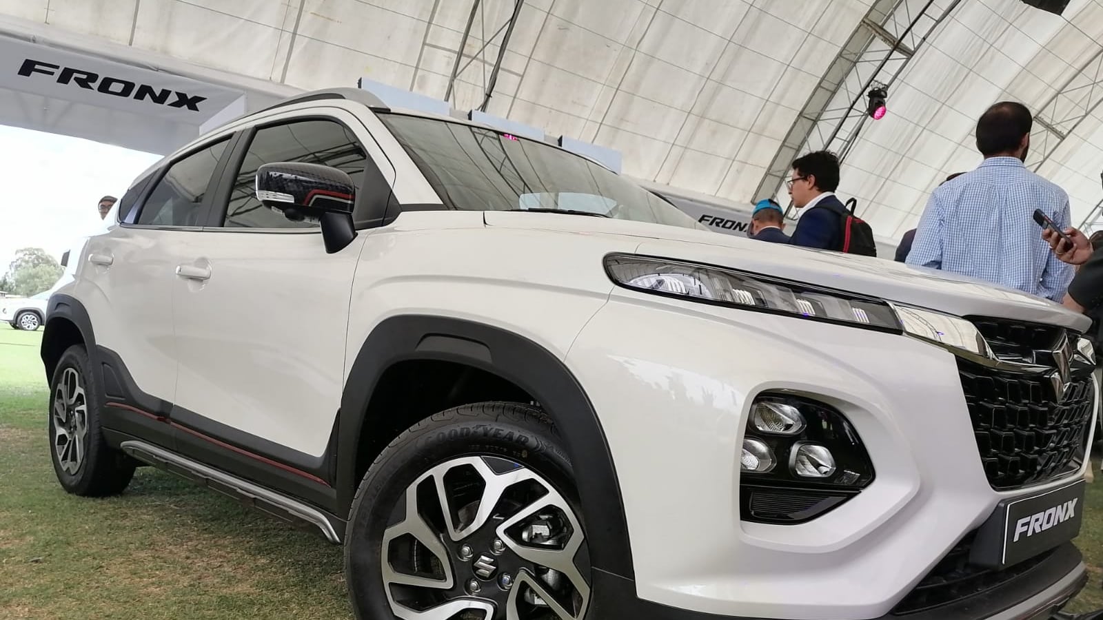 SUZUKI FRONX, el SUV Coupé de SUZUKI