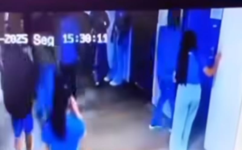 Grave incidente escolar: estudiante ataca a una compañera luego de sufrir acoso y dejar una carta de despedida.