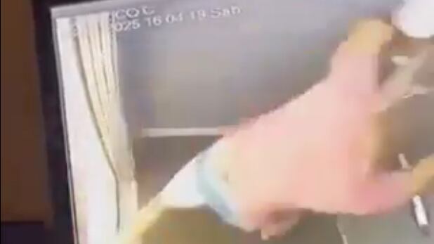 ¡60 puñetazos! Exjugador de básquetbol brasileño agrede brutalmente a su novia en un ascensor