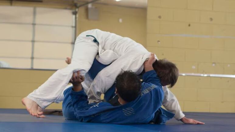 Alumno de jiu-jitsu queda paralizado y recibe millonaria compensación