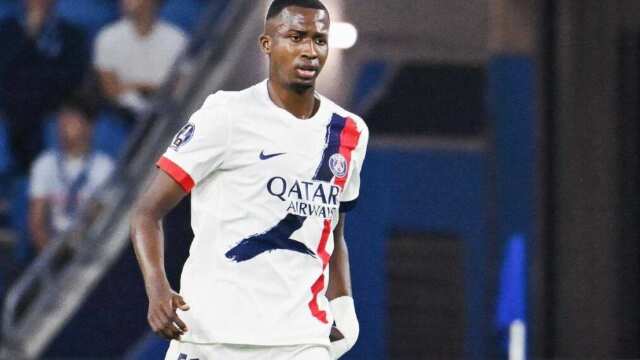 William Pacho revelo por qué usa el número 51 en su camiseta