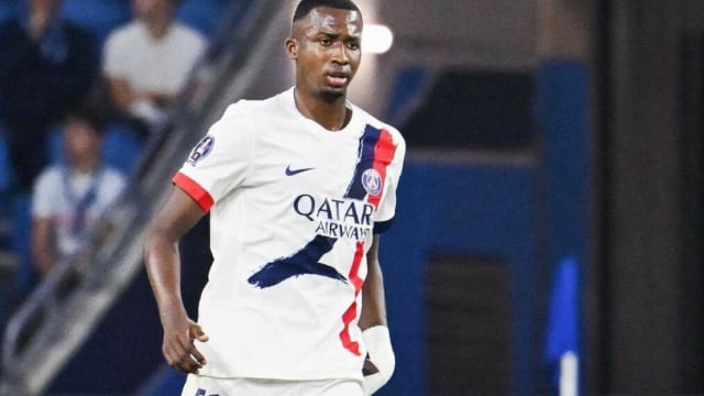 William Pacho revelo por qué usa el número 51 en su camiseta