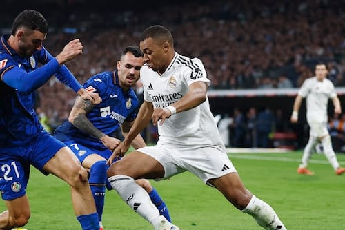 Real Madrid vence al Getafe y está a punto de arrebatarle el liderato al Barça