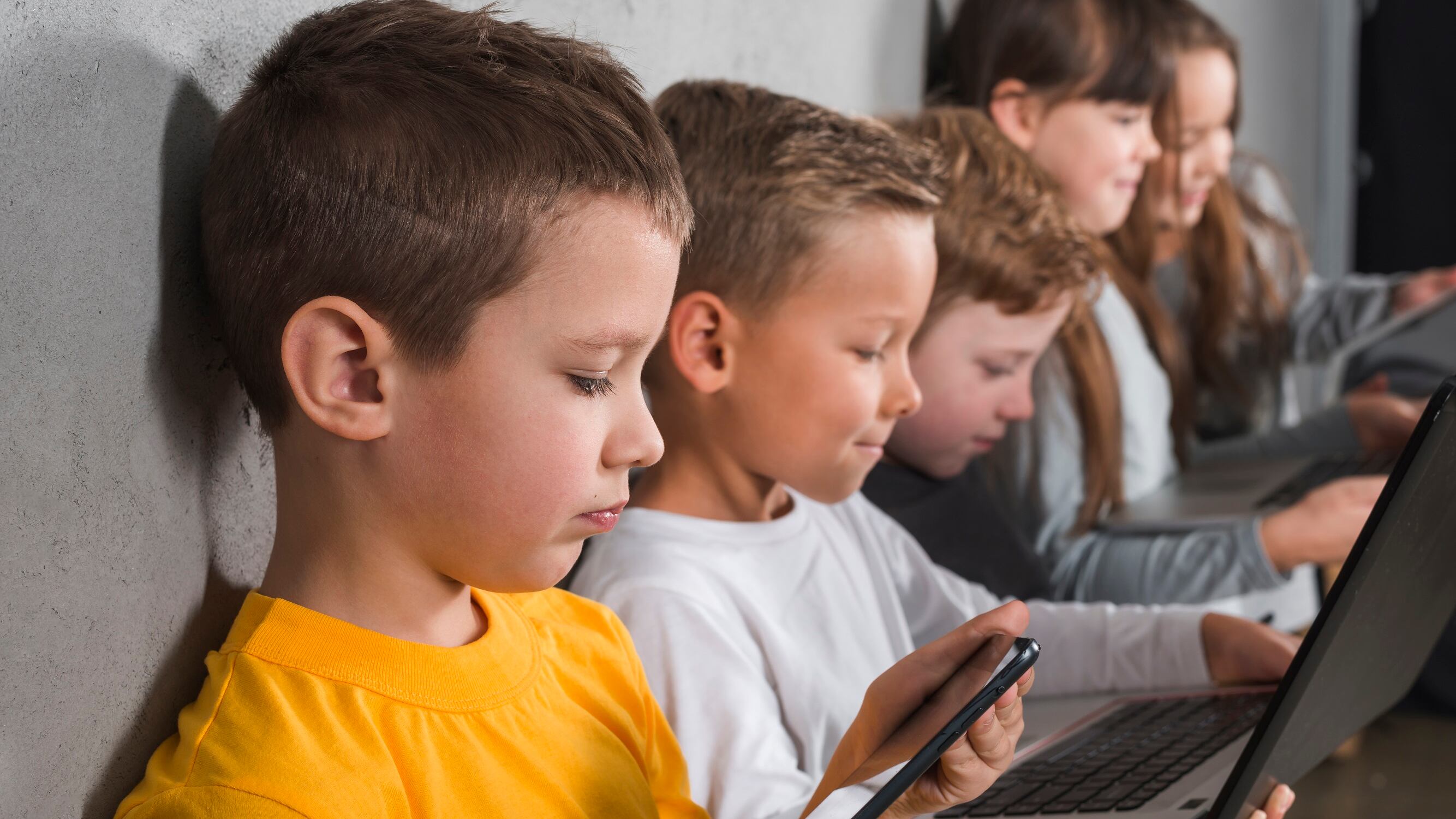 El uso de pantallas en niños se ha incrementado en un 73%