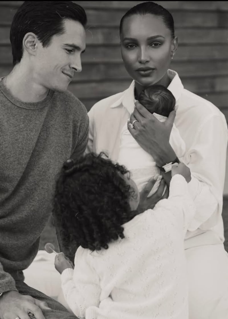 Jasmine Tookes y Juan David Borrero dan la bienvenida a su segundo hijo