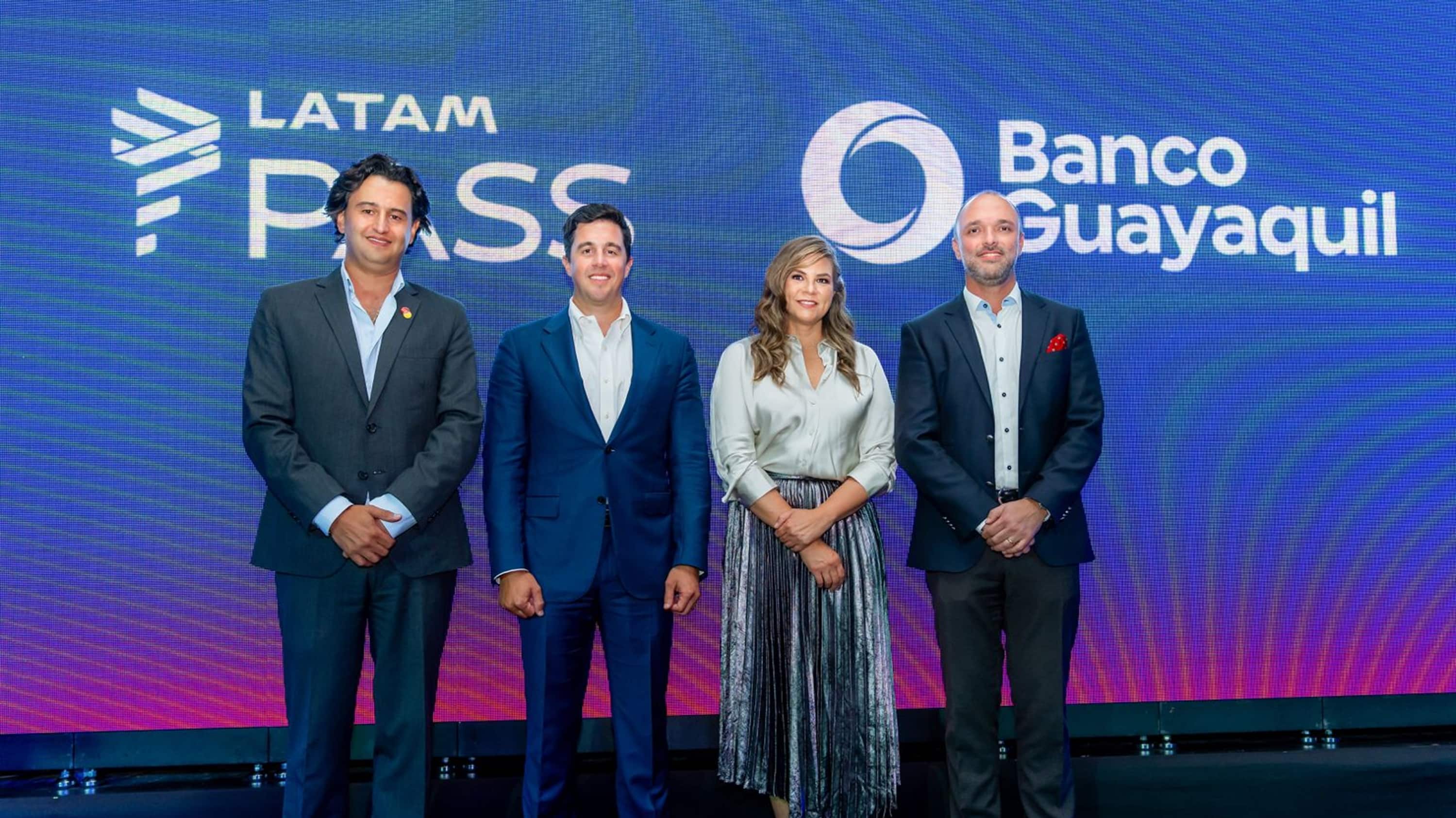 LATAM Airlines Ecuador y Banco Guayaquil lanzan  nueva tarjeta de crédito LATAM Pass -  Foto: Boletín de Prensa