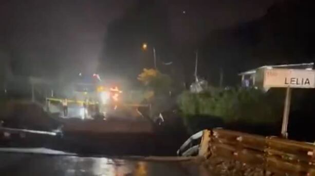 Colapso de puente en la vía Alóag-Santo Domingo