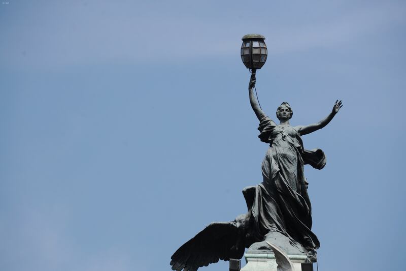 Guayaquil, martes 01 de octubre del 2024
Con un pregón cívico al pie de la columna de los próceres en el parque Centenario se dio inicio a las fiestas octubrinas
