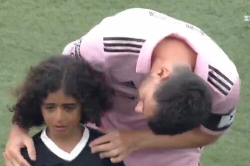 Lionel Messi mostrando su lado humano en la MLS, esto hizo cuando vio a un niño llorando 
