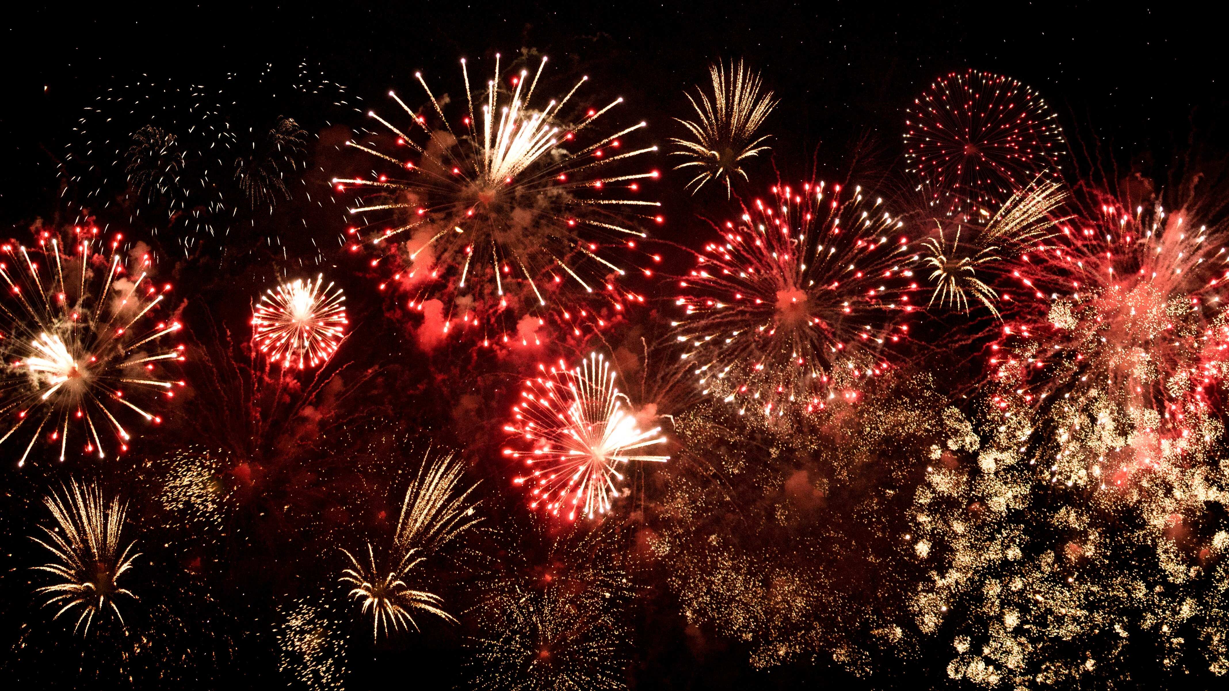 Tome en cuenta los riesgos que existen con la pirotecnia durante Fin de Año.