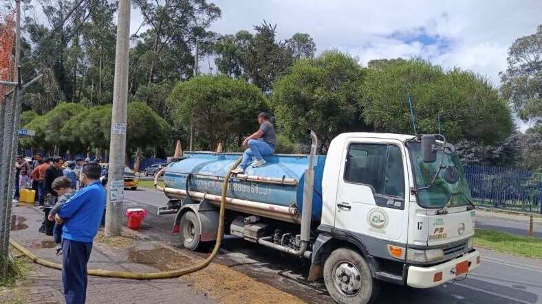 Agua potable en Quito.