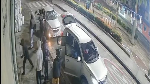 Secuestradores regresan a la ferretería despues del secuestro del dueño del local en Guayaquil