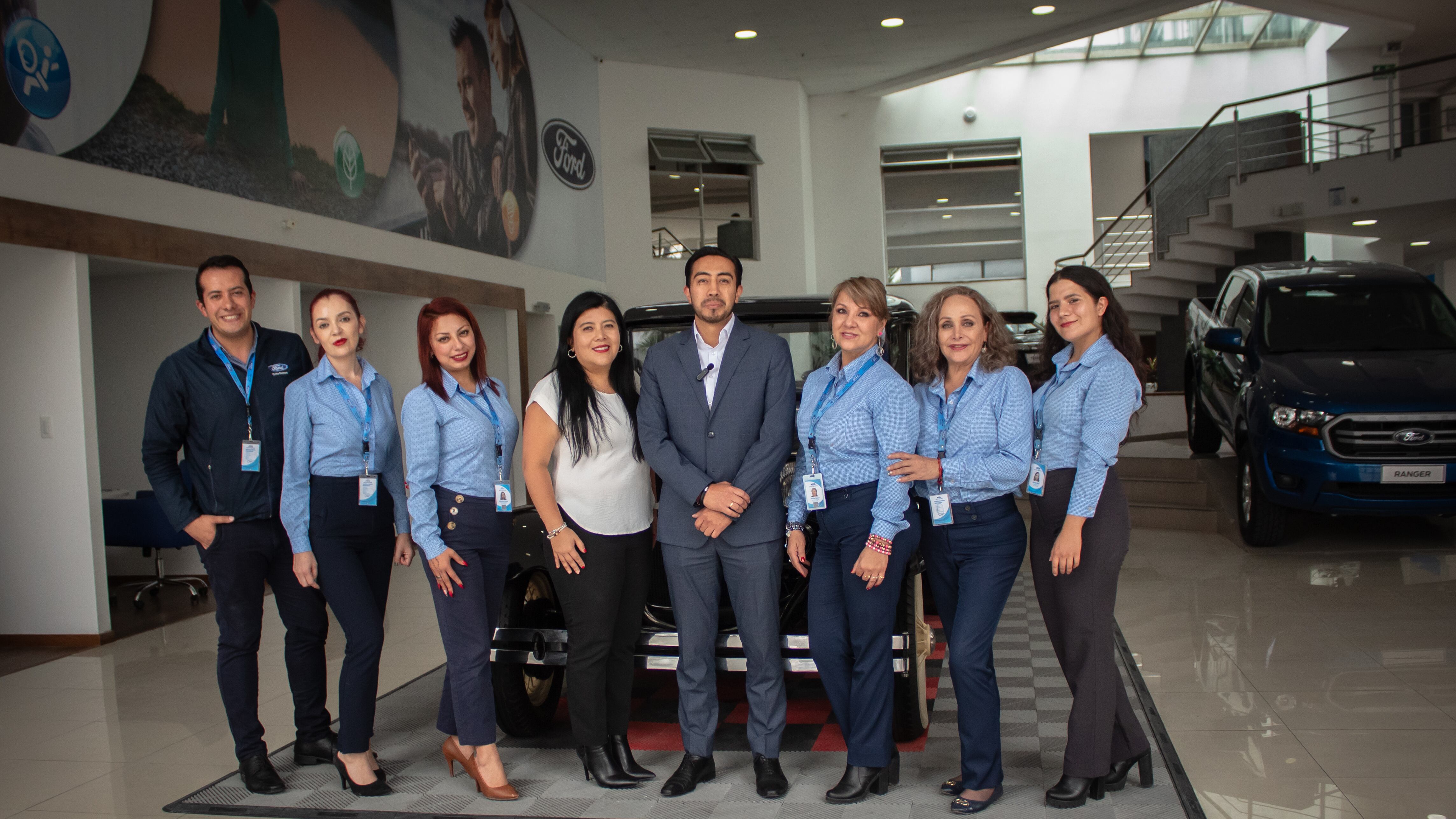 El equipo de Atención al Cliente de Quito Motors - Ford